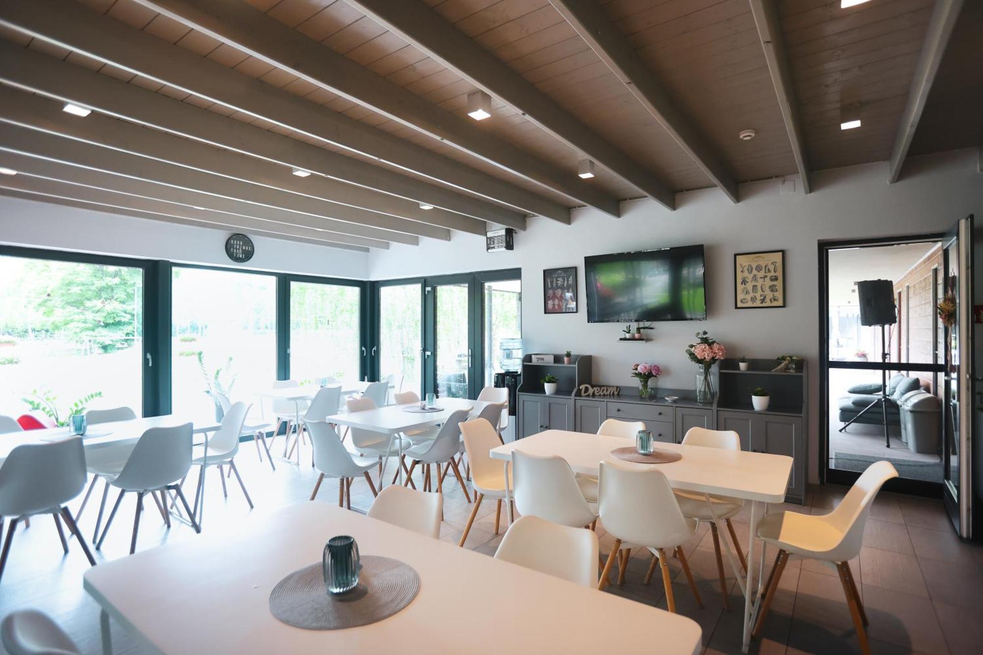ホテル Mohacsi Wellness Vendeghaz Es Lovasklub エクステリア 写真