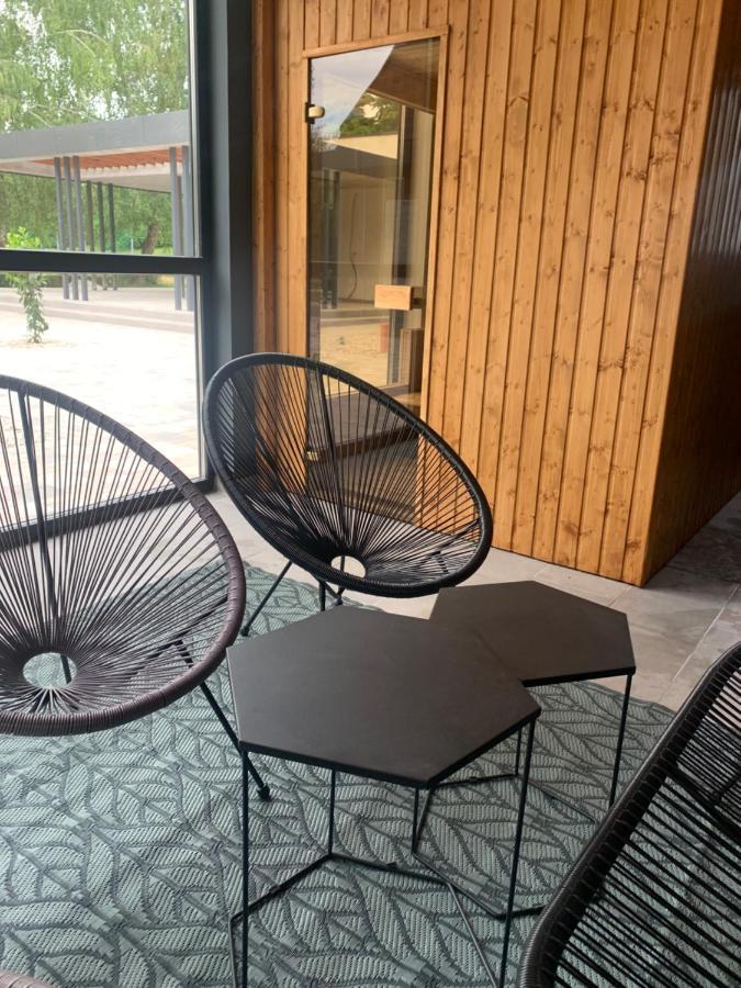 ホテル Mohacsi Wellness Vendeghaz Es Lovasklub エクステリア 写真